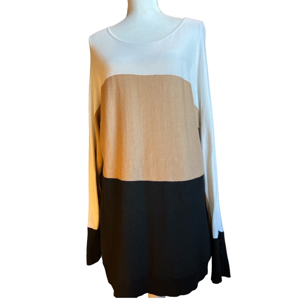 Soho jeans EUC black tan and white block lightweight crew neck sweater. X-Large
